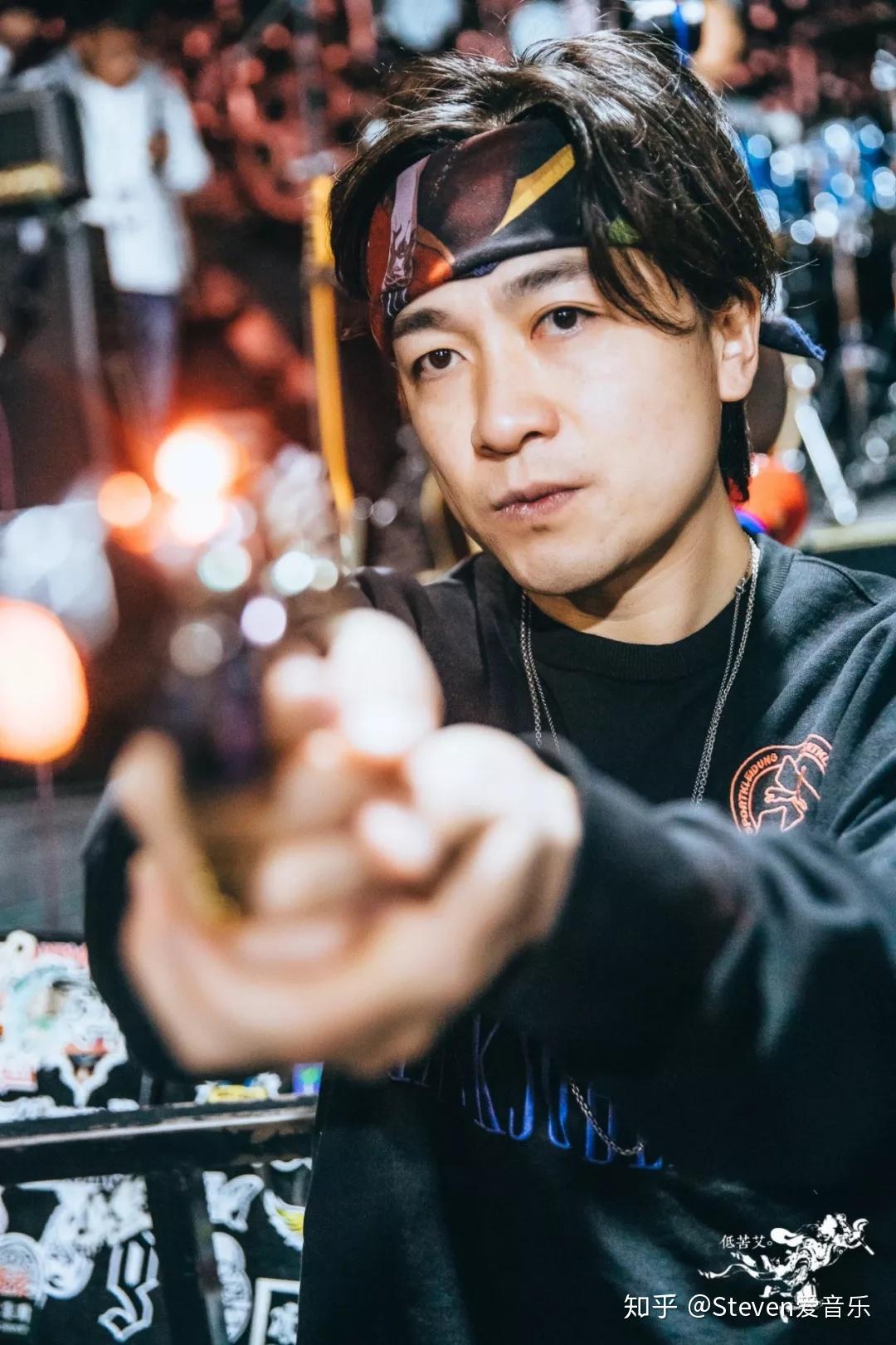 专访低苦艾乐队刘堃让自己的音乐和时代站在一起