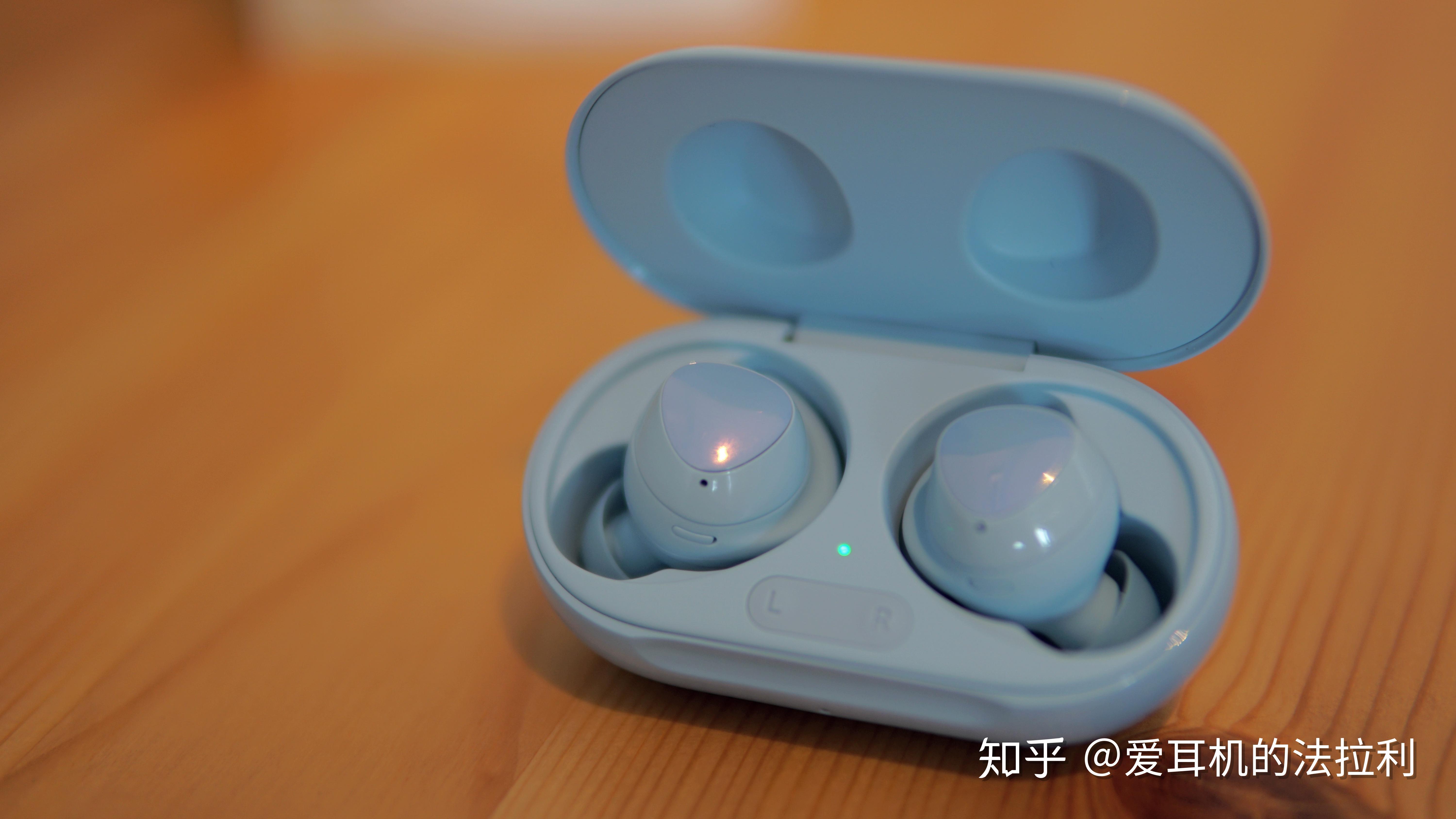 颜值与音质双在线三星galaxybuds真无线耳机评测