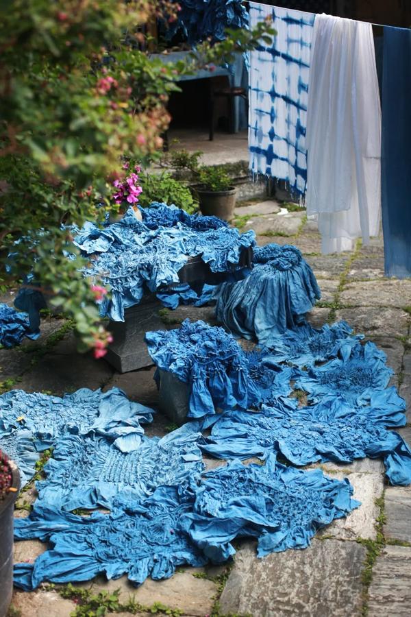 美女硕士拜师大理村妇,把被低估的绝技带去欧洲,涨价千倍 - 知乎