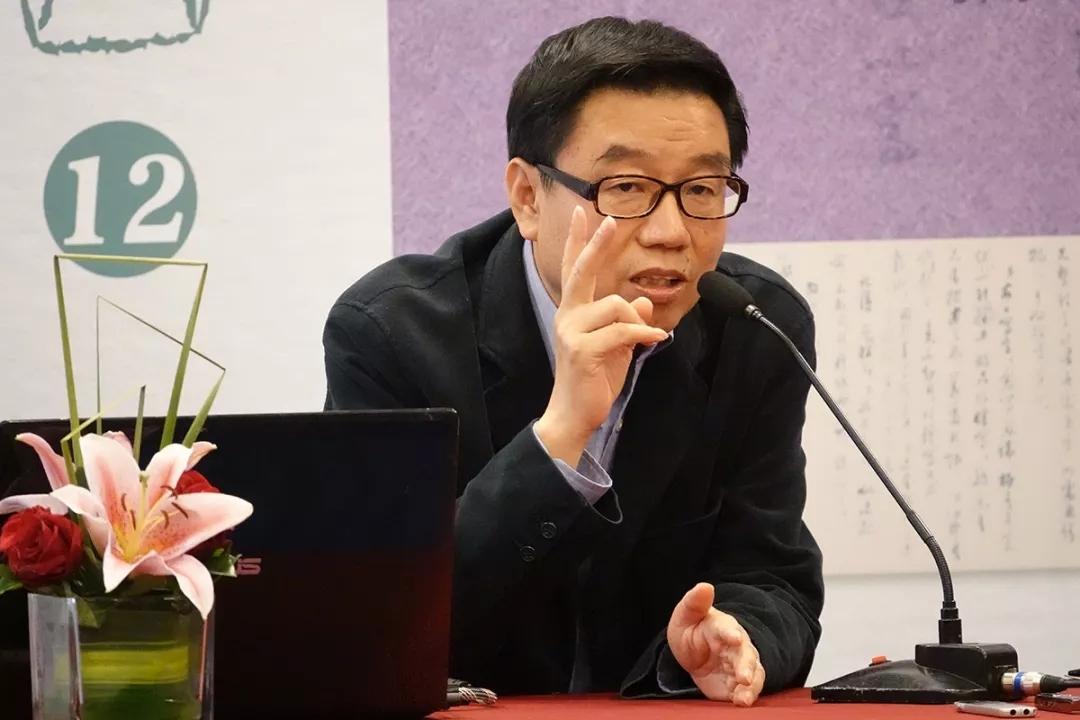 基金會副理事長,清華大學張仃藝術中心副主任,鳳凰衛視主持人和評論員