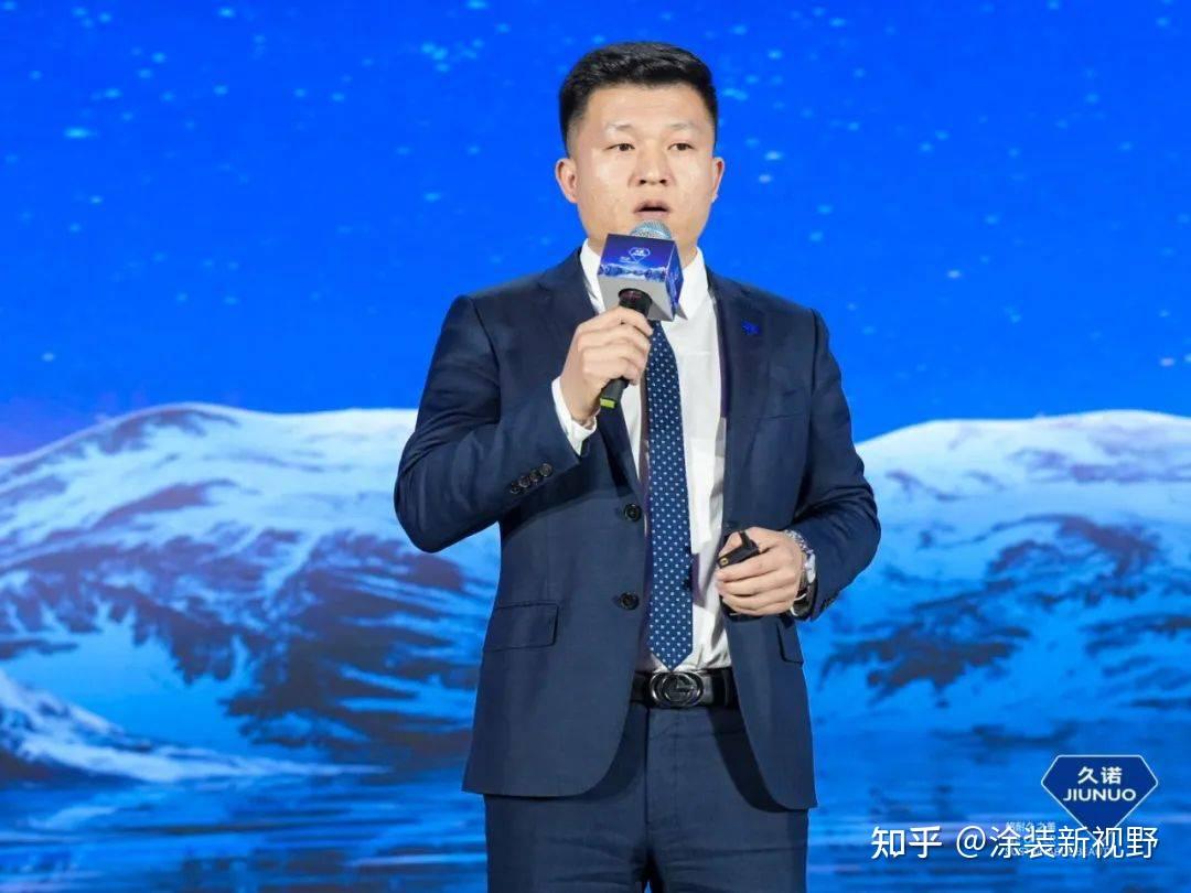 唐茜,吴晨,宋文雯,王青春 ,杨玉忠,王志鹏几位领导共同启动"久优杯"