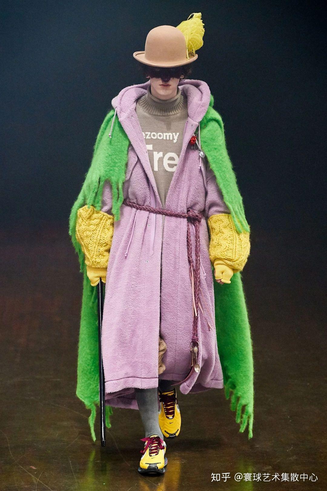 原来时装秀也可以云观影受电影启发他让宇航服日本武