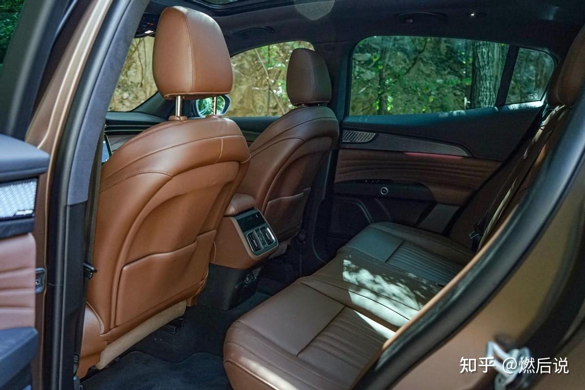 一台70万的玛莎拉蒂suv,grecale能给你什么? 