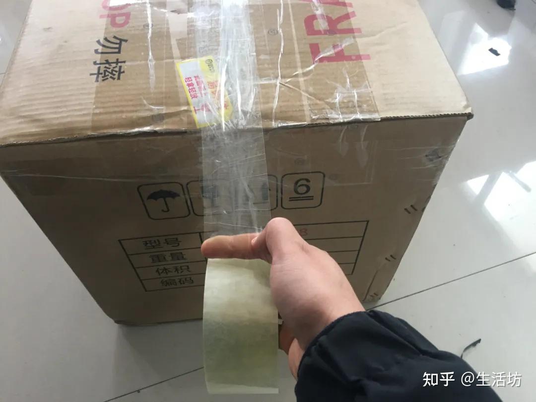 原来徒手断胶带这么轻松,轻轻一拉就断开,比剪刀更方便,快试试 - 知乎