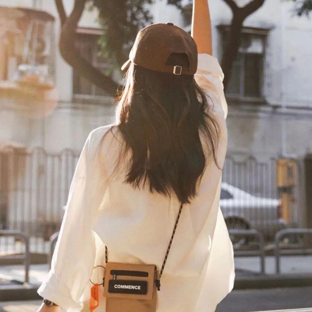 有没有好看的背影头像