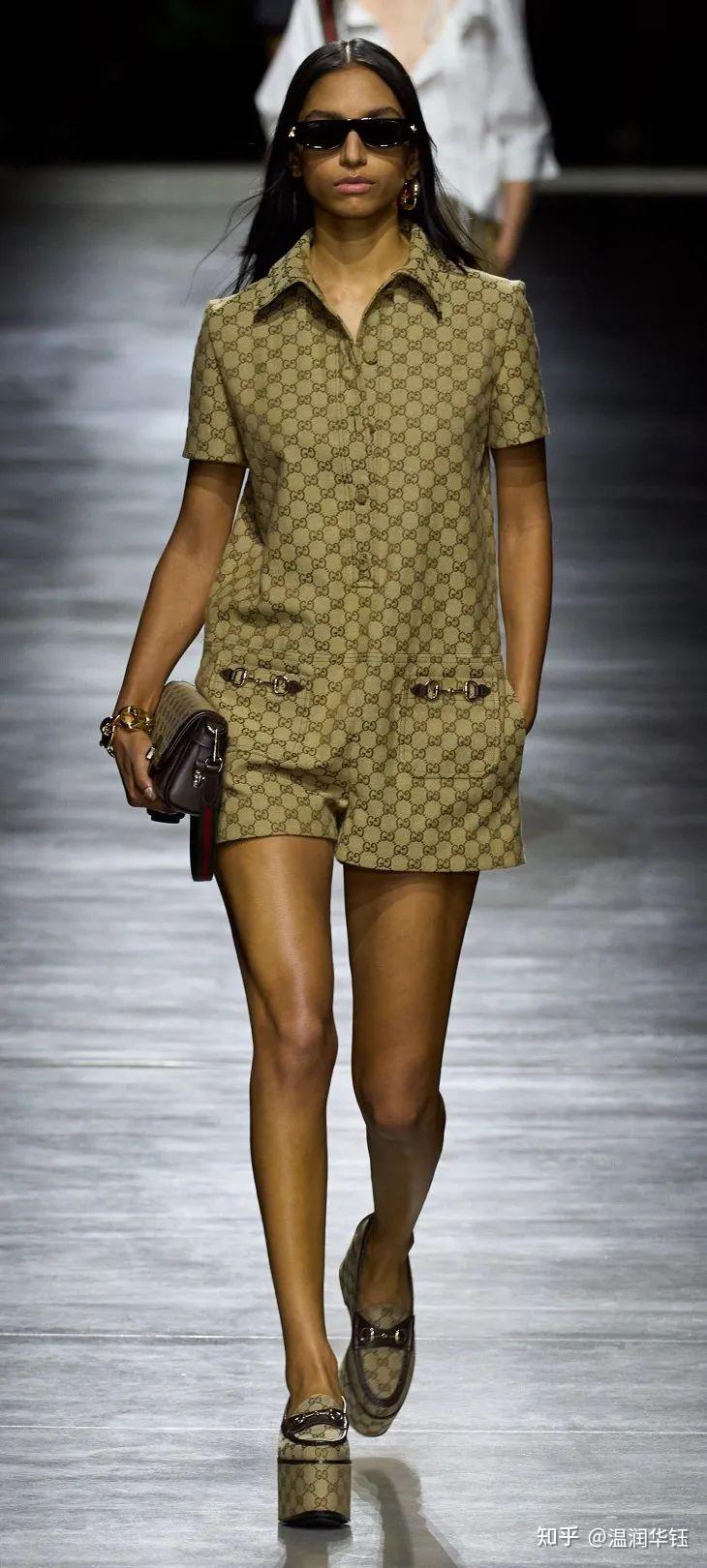 万众期待的"新gucci",从"极繁"到"极简" - 知乎