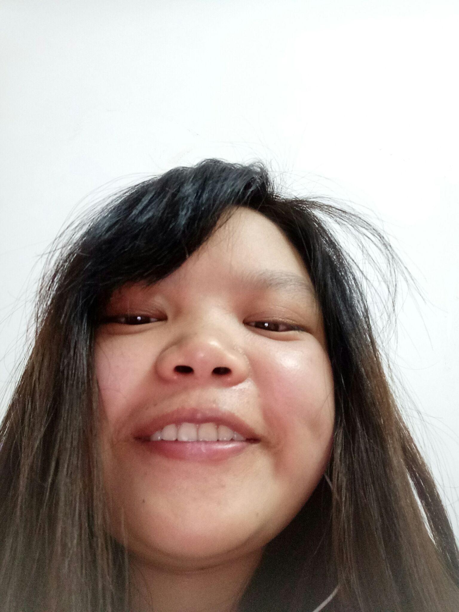 鼻子大而塌的漂亮女孩子有谁可以来个例子么