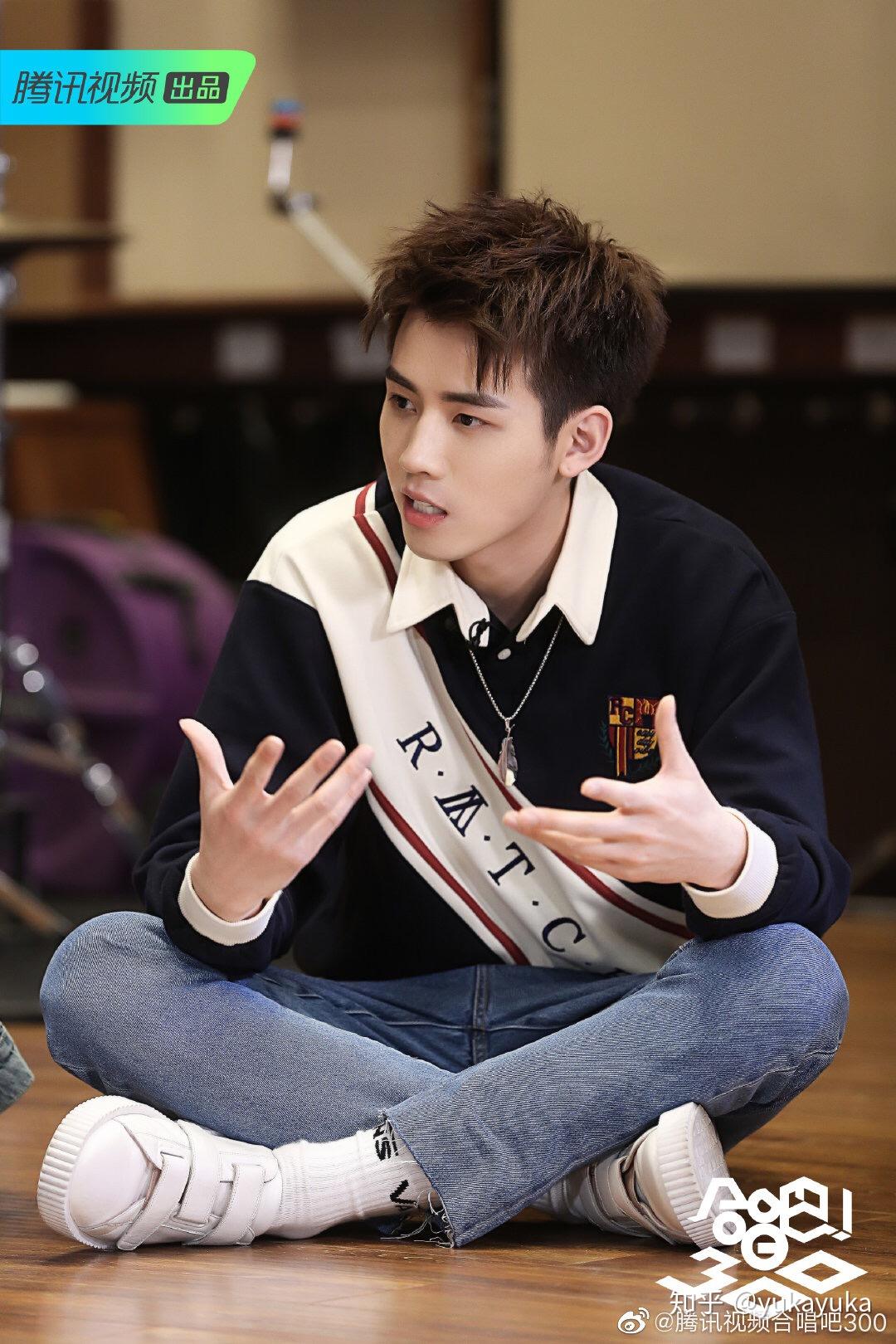 有没有任豪的帅照请用图用力的砸我