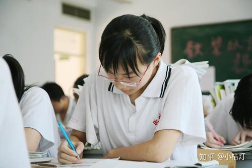 高考总分750分,考多少分算是优秀学生? - 知乎