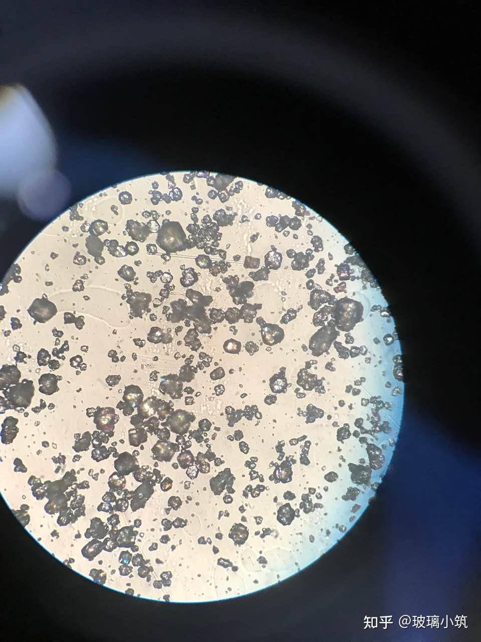 显微镜下玻璃原材料