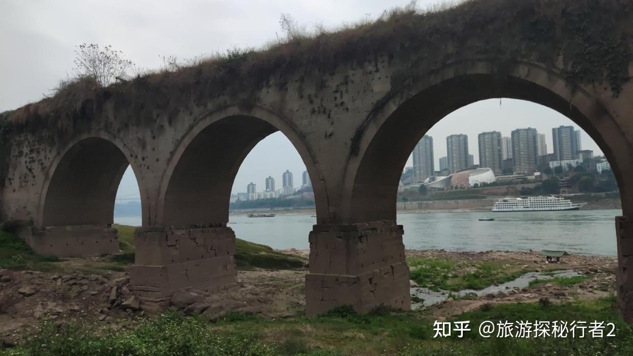 江北区被遗忘的百年古桥，高大雄伟杂草丛生，虽是文物却无人管理 - 知乎