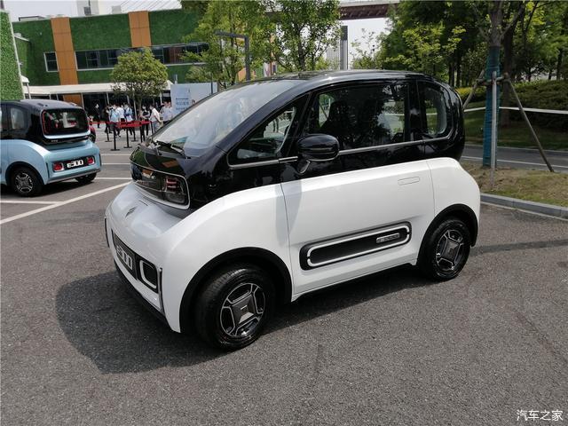 上汽通用五菱宝骏e300e300plus开启预售