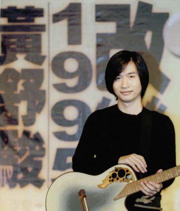 二十年前黄舒骏写下他最牛的一首歌曲