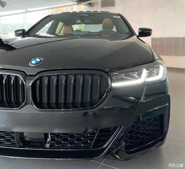 30t马力340匹新款宝马540i实车网友这车太低调