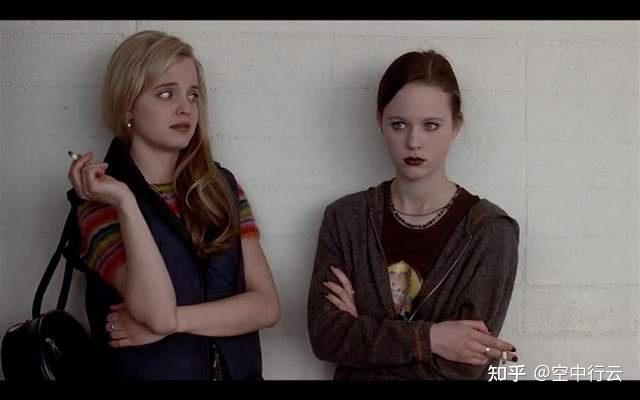 豆瓣85美国丽人情欲外衣下是让人心碎的孤独令人窒息的生命之美