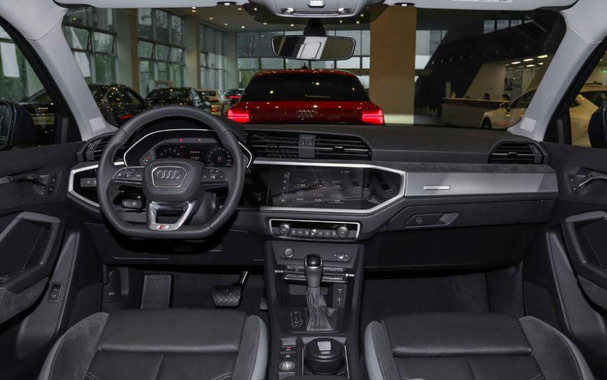 2021款奥迪q3到店实拍2743万起配智能停车配14t20t动力