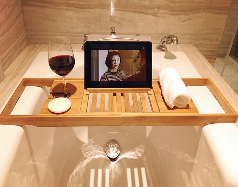 泡澡品酒两不误的终极指南