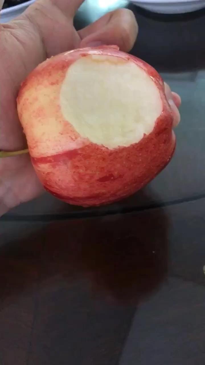 你是怎么吃苹果的?