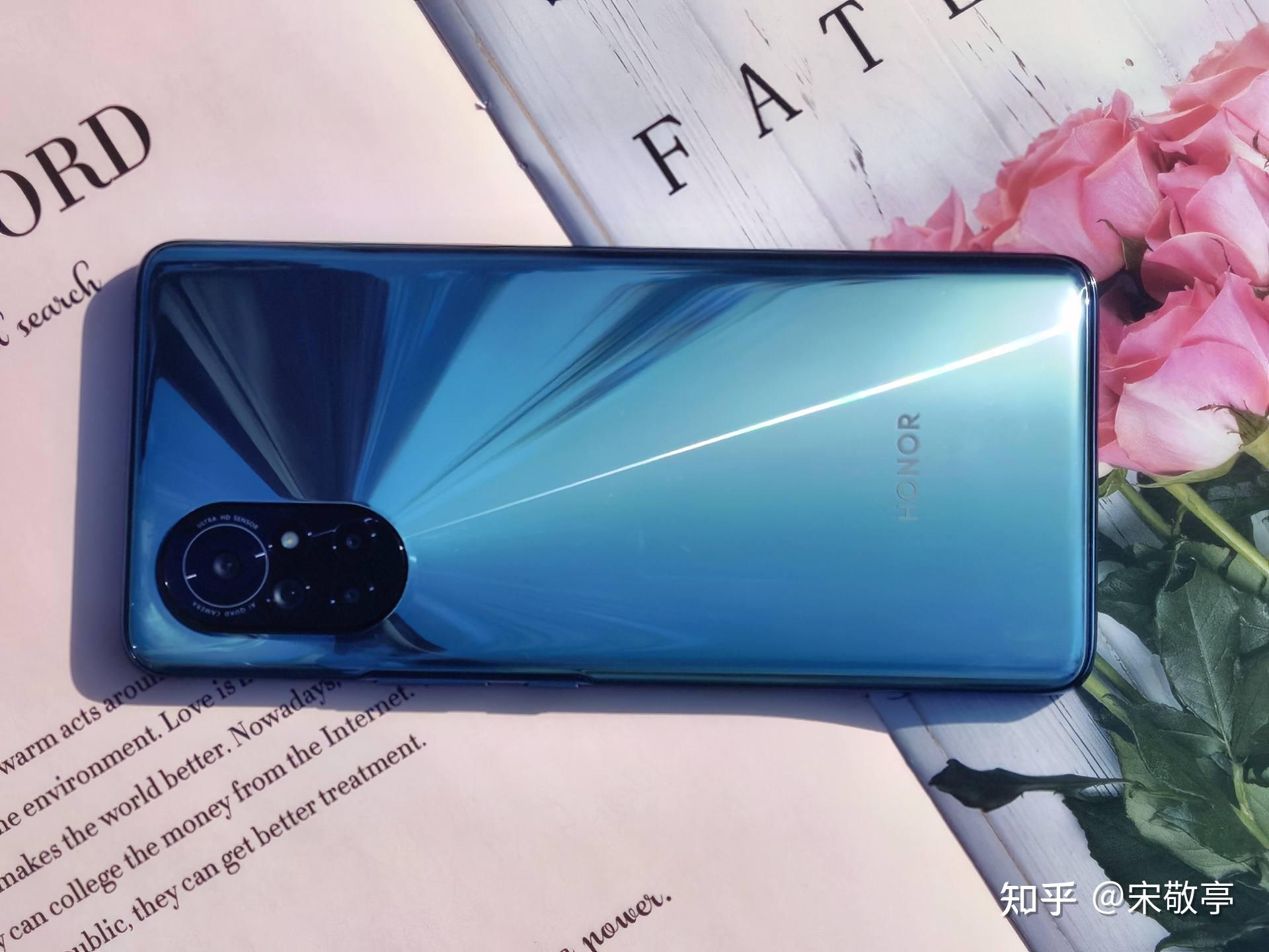 轻薄时尚双曲面荣耀v40轻奢版体验评测