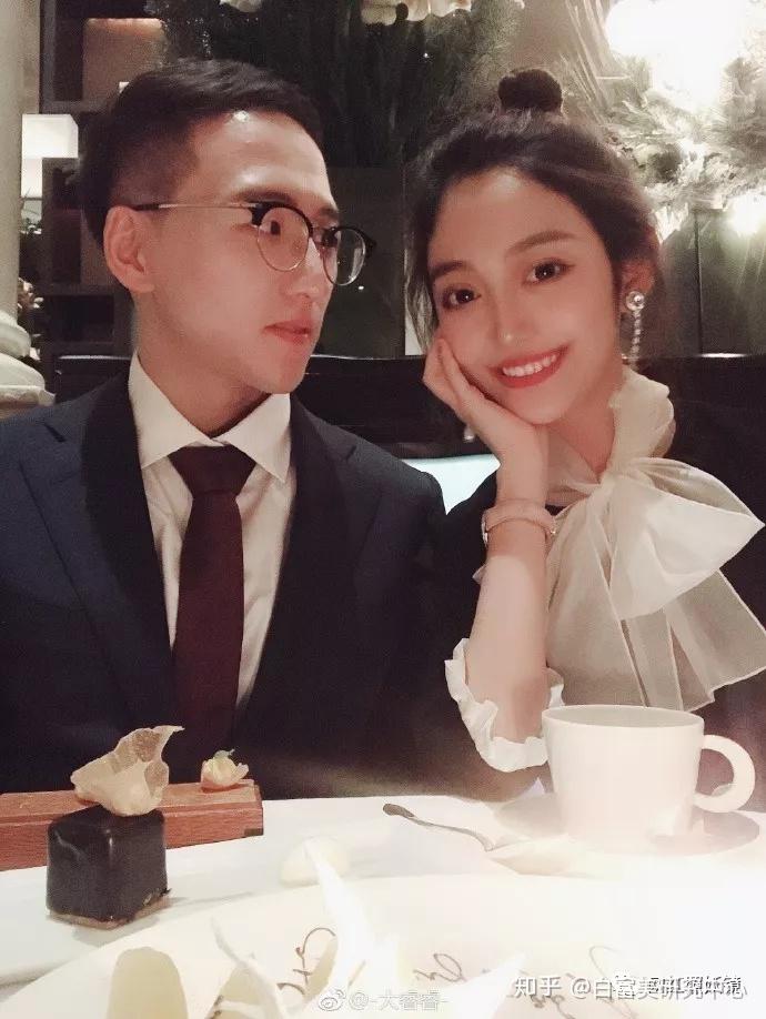 susan苏同框欧阳娜娜大眼抢镜被夸2年的神颜却让自己闺蜜碾压了