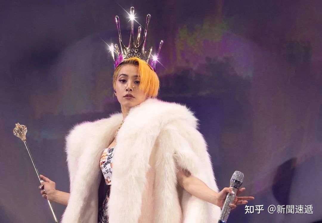 蔡依林演唱會造型前衛時尚 - 知乎
