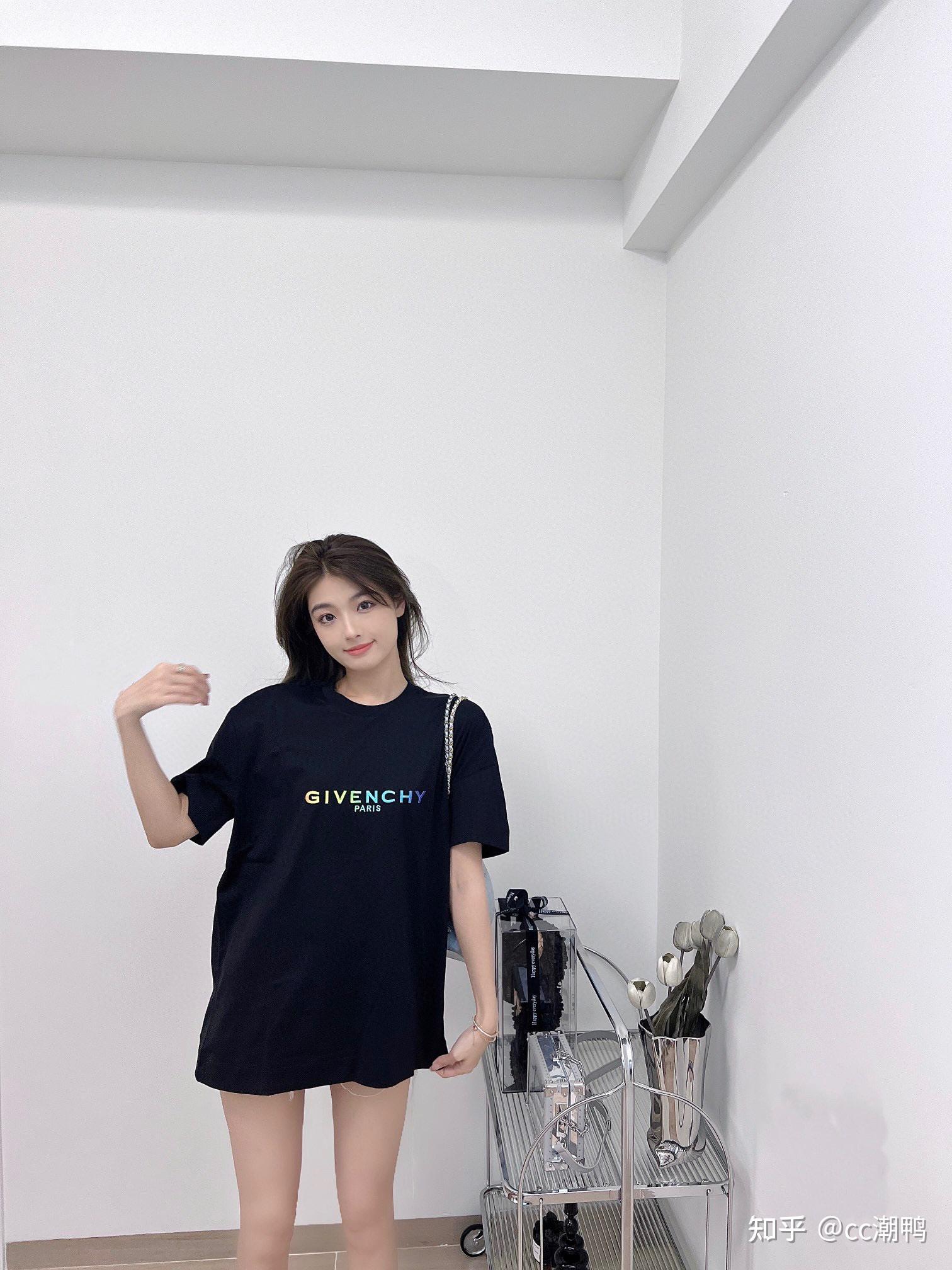 高版本纪梵希奢侈品服装穿搭