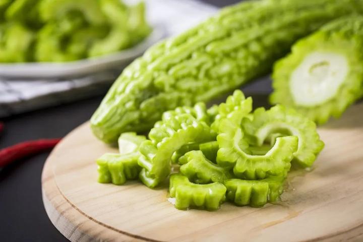 夏季适当“吃点苦”有益身心，这些苦味食物你知道吗？ - 知乎