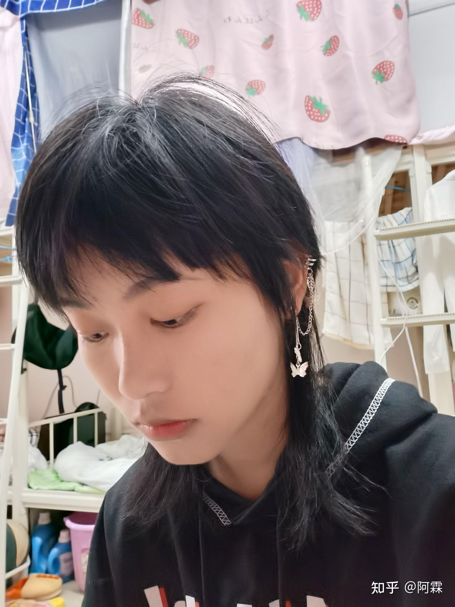 狼尾发型适合什么脸 v2-9d75fe1133cfc4a819d0794c188e8e92_r.jpg