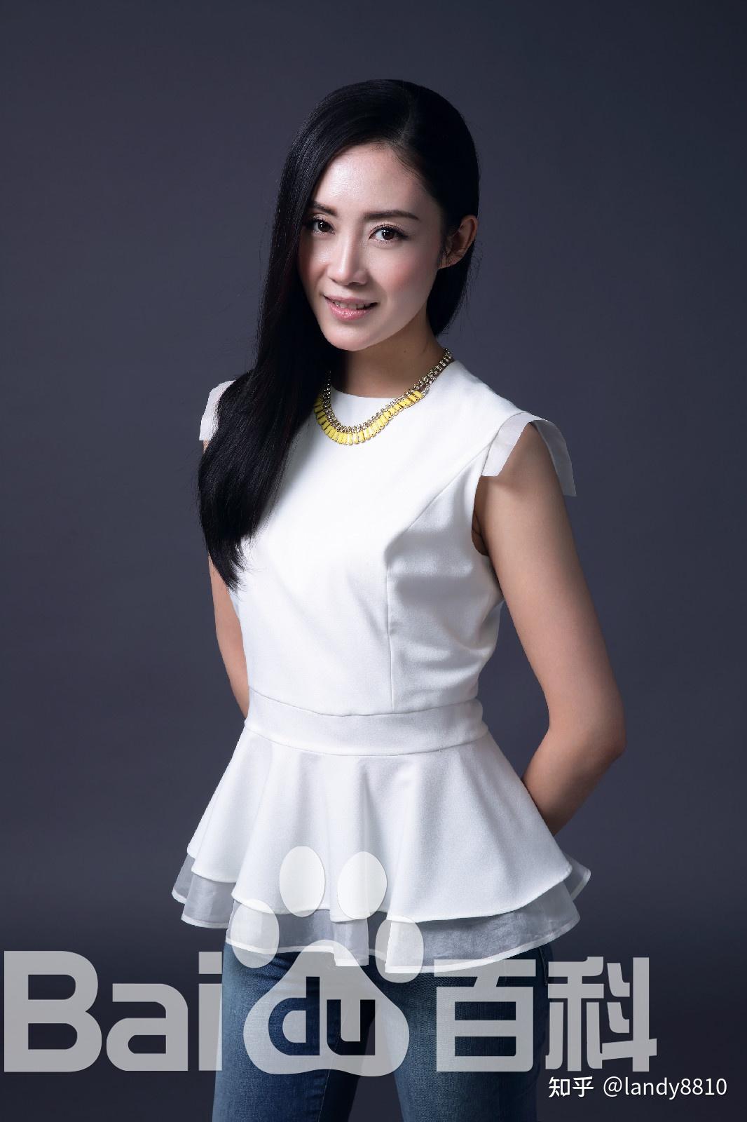 李宗翰领衔主演,瑛子,张粟,夏一瑶,王霏,施京明,周壬行主演的《奔腾