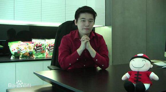 伊提帕·柯彭温奇(aitthipat kulapongvanich)是小老板海苔的创办人兼