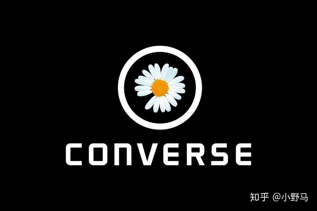 chuck 70完整曝光,帆布鞋面外侧加入peaceminusone雏菊刺绣logo,内侧