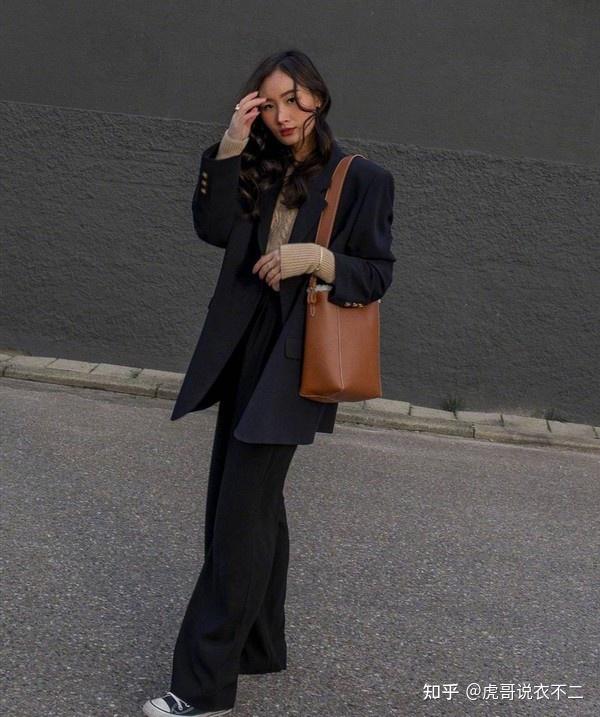 熟龄女人开春要拒绝沉闷试试欧美风穿搭高级感十足太惊艳