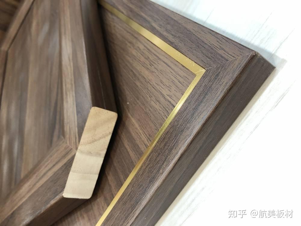 什么是实木包覆门板实木包覆门板与吸塑门的区别