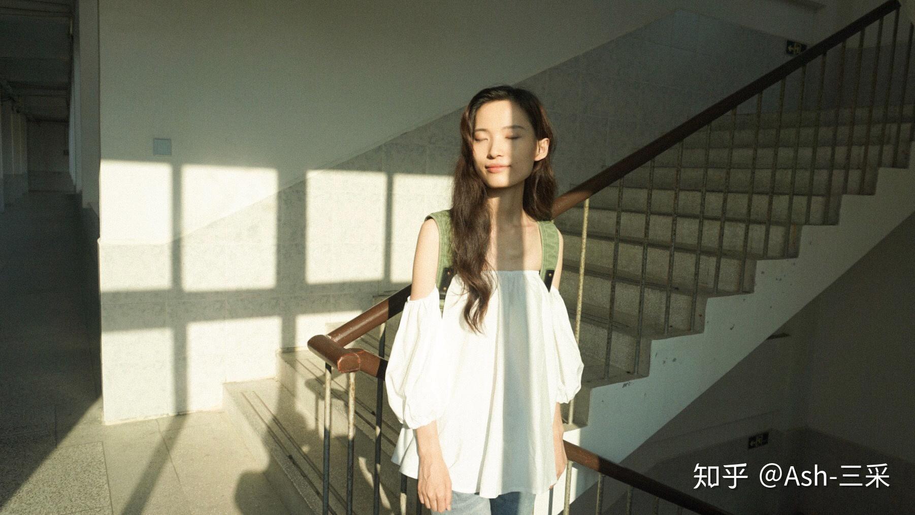 嘴唇厚鼻头大塌鼻子单眼皮的女生该怎么办?