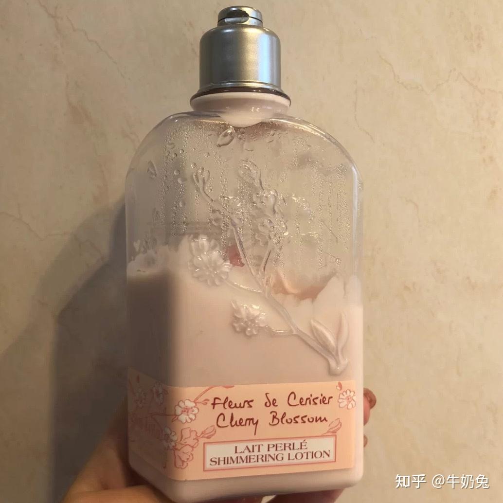 去黑色素身体乳推荐知乎(去黑色素的产品真的有用吗)