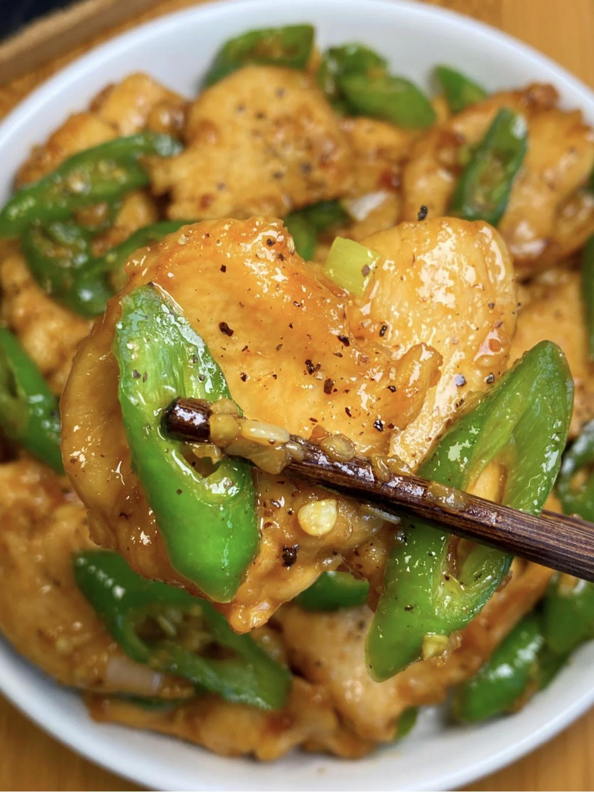 家常菜～辣椒炒鸡胸肉 - 知乎