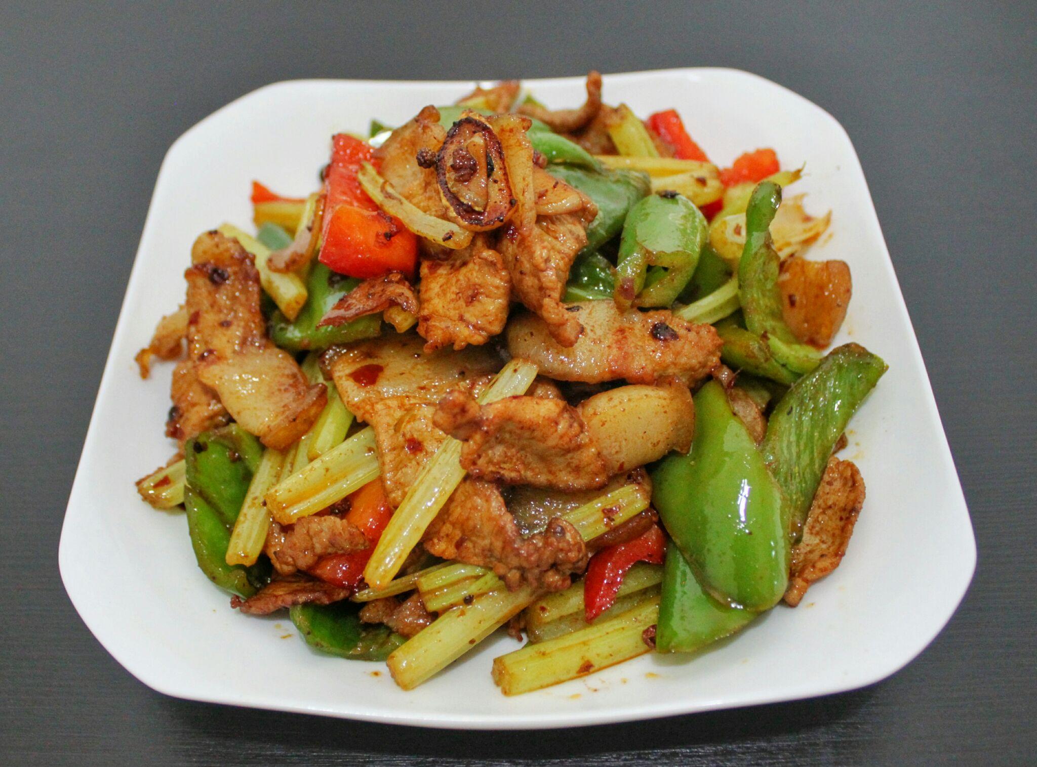 辣椒炒肉吧.