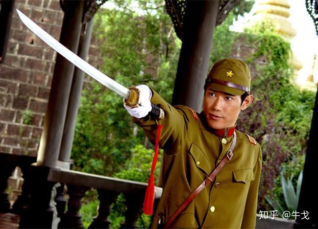 图13  我还是不知是什么剧看上图这剧照,这名yy的女大佐(侵华日军中压