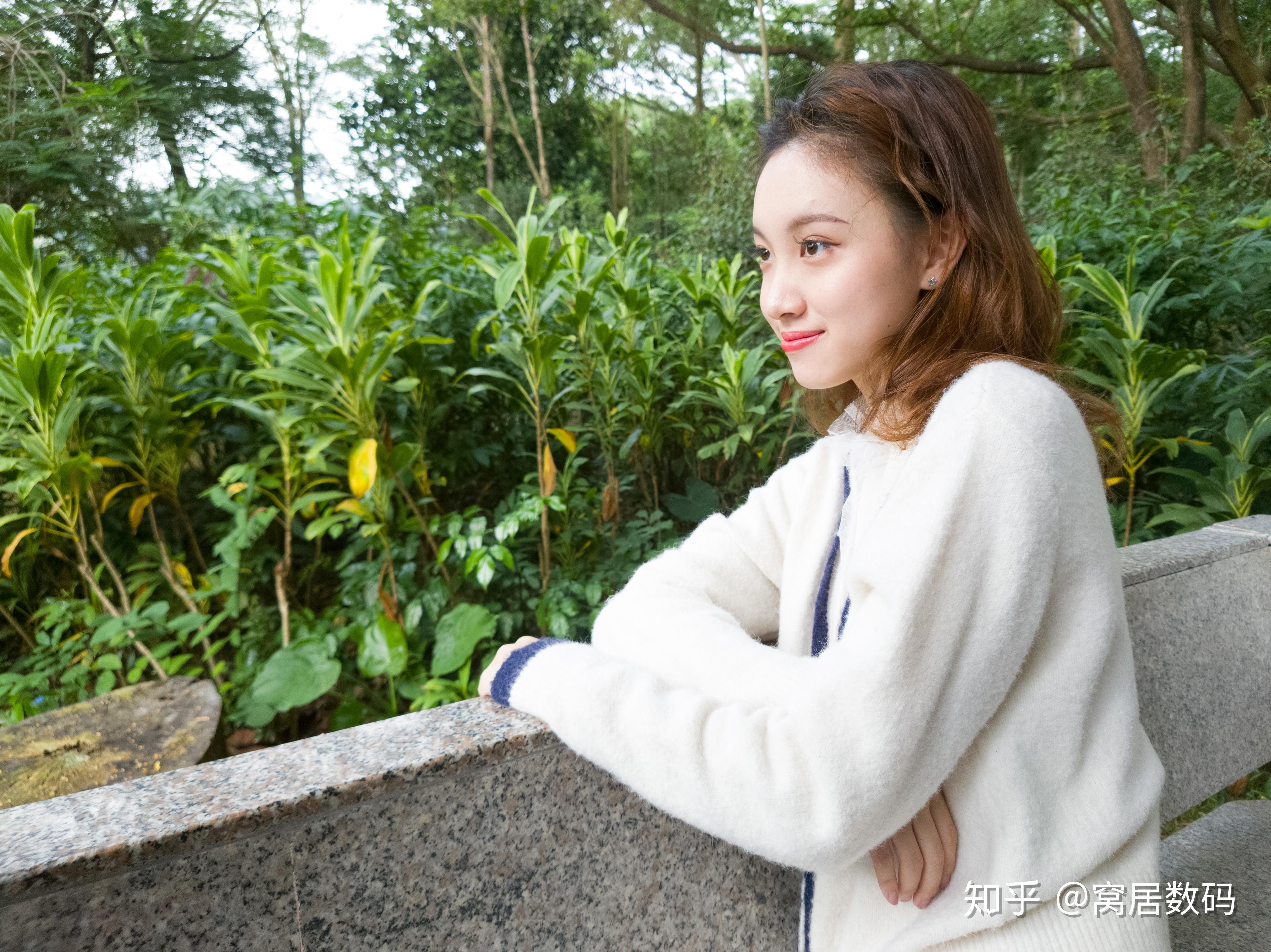 用索尼xperia1ii拍妹子实时眼部对焦让拍摄更得心应手