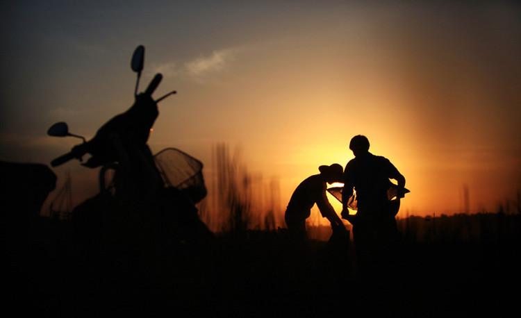 农民没有「劣根性」,我为他们唱赞歌