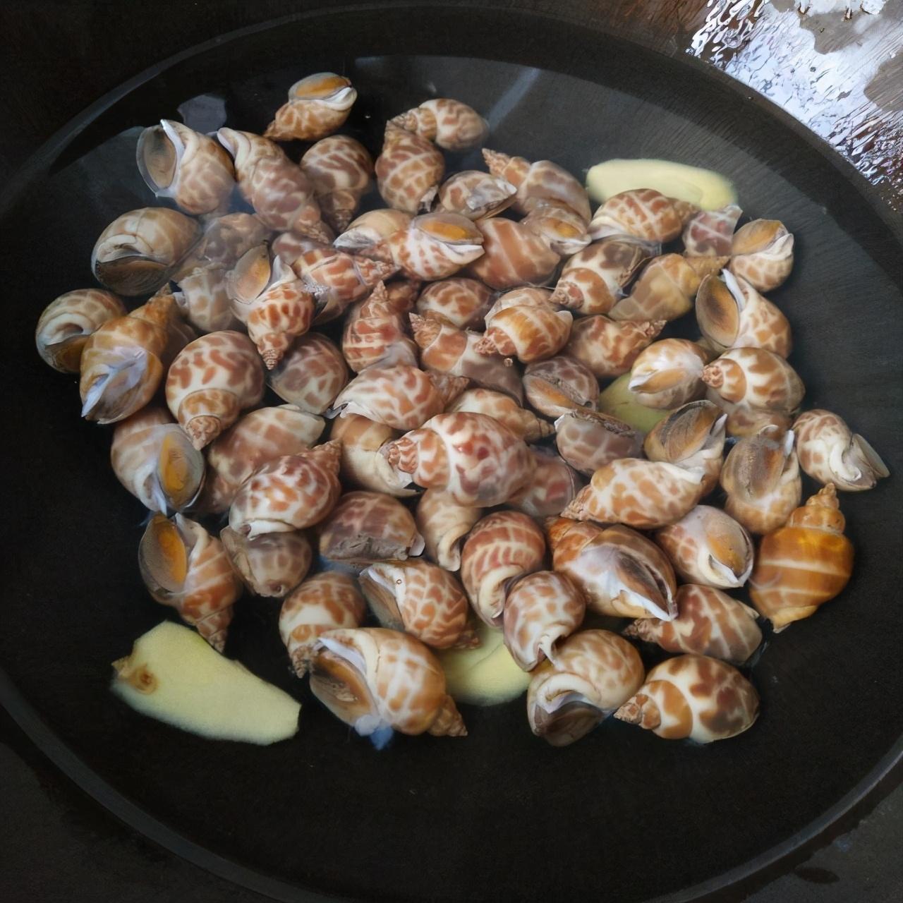 白灼黄螺怎么做鲜嫩爽脆黄螺这样做唆一口根本停不下来