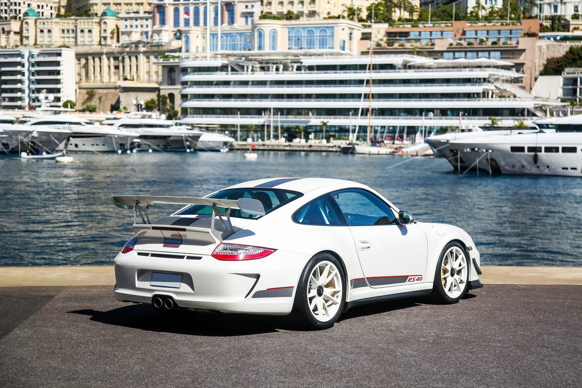 令人向往的车型保时捷911gt3rs40赛道测试