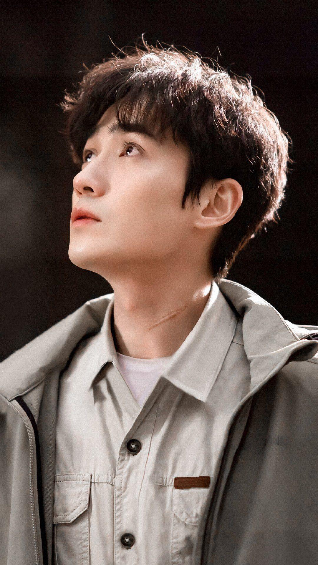 有没有朱一龙的高清无水印壁纸?望积极供图.