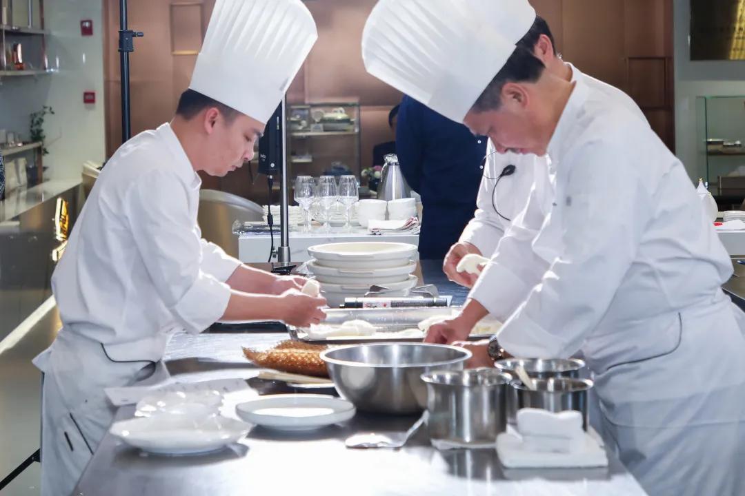 "粤菜教头"林振国:认真是最终的本分!