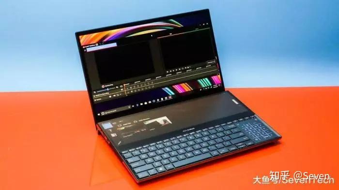 华硕zenbookpro双屏4k显示屏