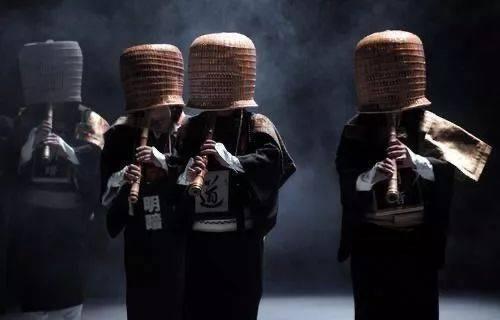头戴“天盖”手持“尺八”,不剃度的日本虚无僧因何而虚无? - 知乎