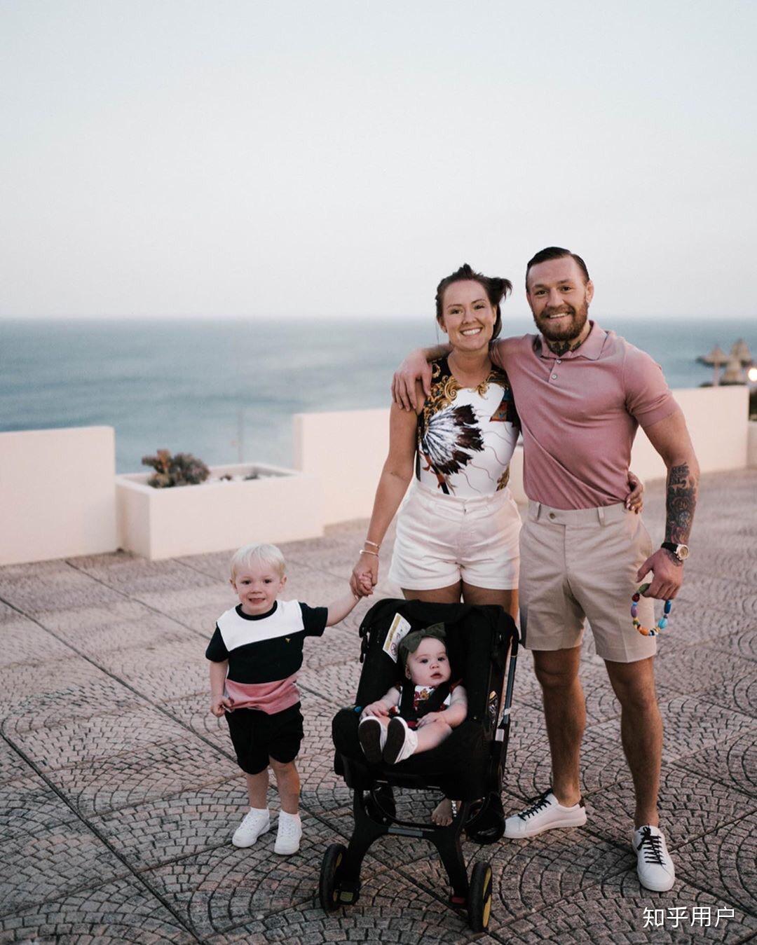 康纳妻子如何做到养了嘴炮八年