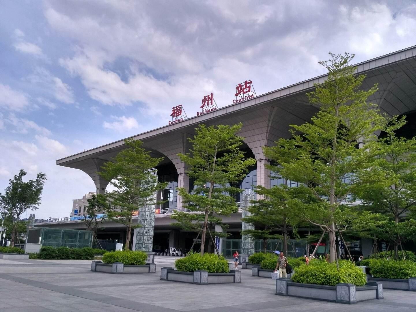 今天我还能记得火车站商贸城的广告,但凡是开车收听过广播的车主,对