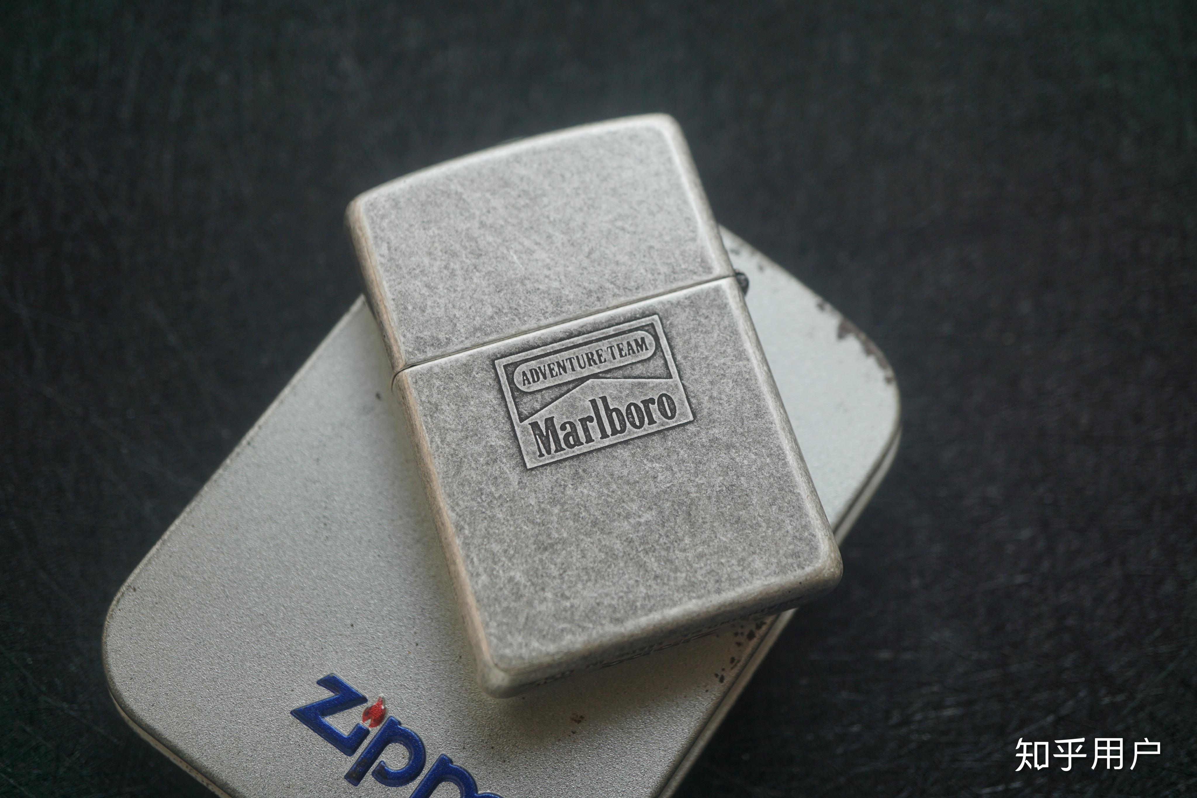 zippo的万宝路有那种外壳黑冰古银那些都是真的吗?