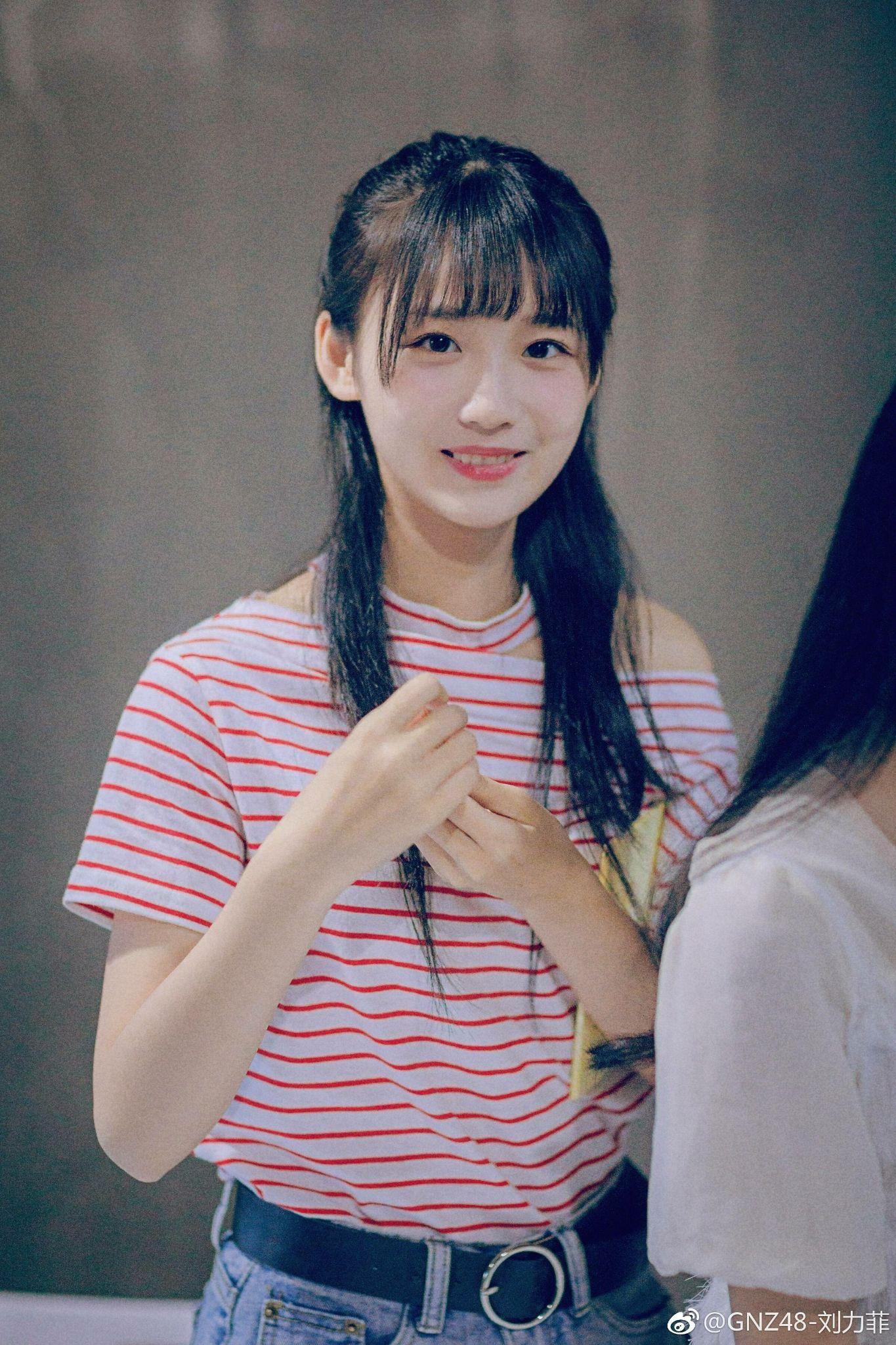 全团有哪些好看的妹子来自川渝地区